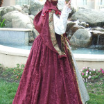 Trystan in 1580s gown