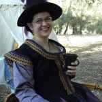 violetoutfit-sit My 16th-c. doublet, photo from Sarah