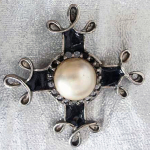 Black enamel & pearl brooch Black enamel & pearl brooch
